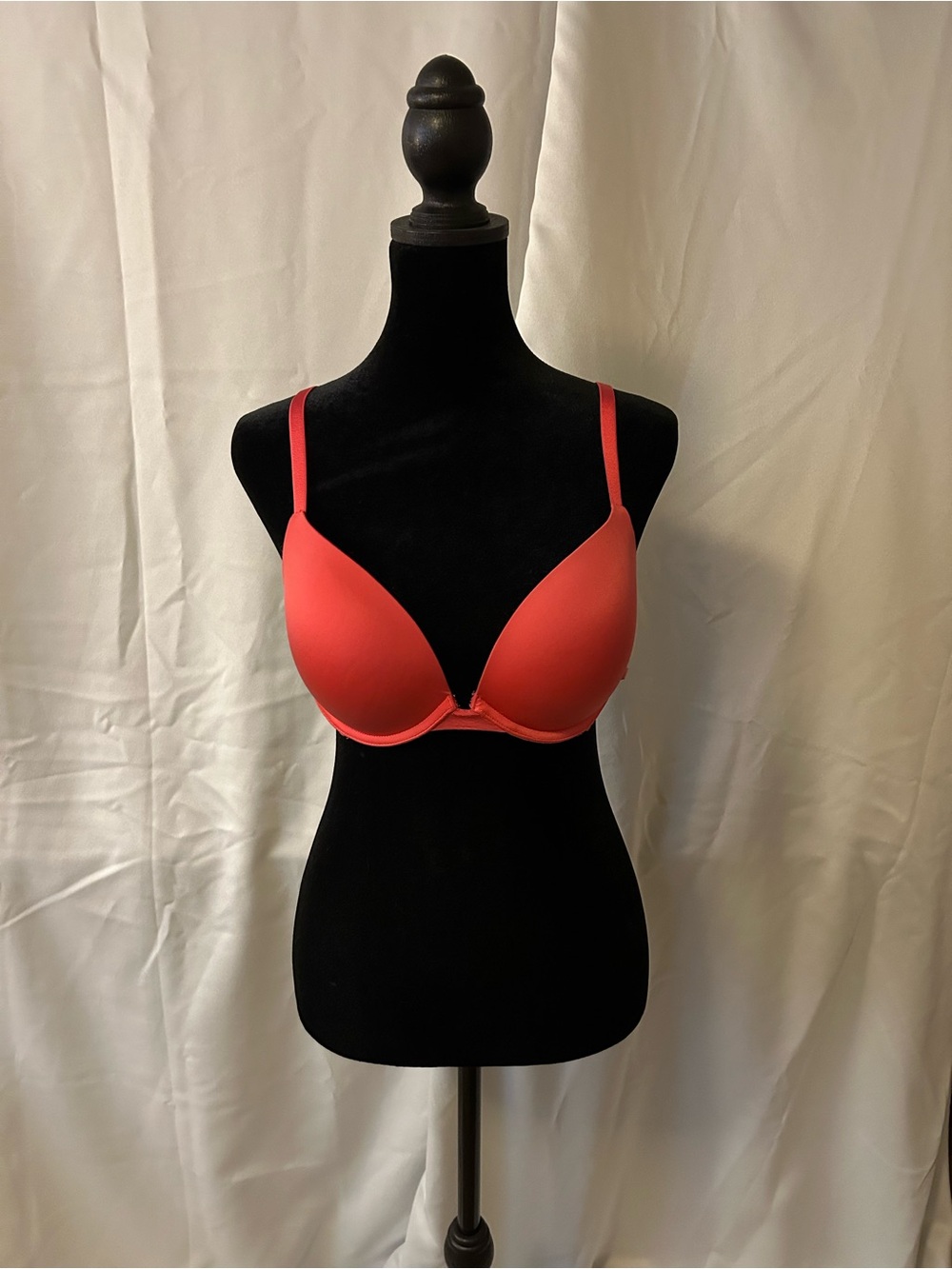 Victoria's Secret Coral Push-Up Bra With Multi Function Straps